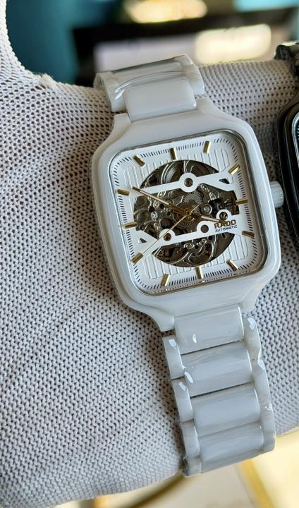 Rad_o True Square White Auto Open Heart