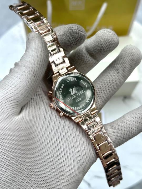 swarovskki Chronograp matrix Lady