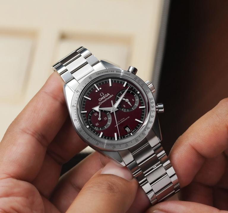 Omeg_a Speedmaster CO-AXIAL MASTER CHRONOMETER