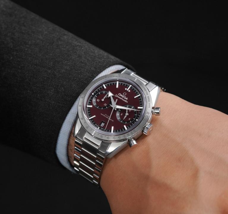 Omeg_a Speedmaster CO-AXIAL MASTER CHRONOMETER