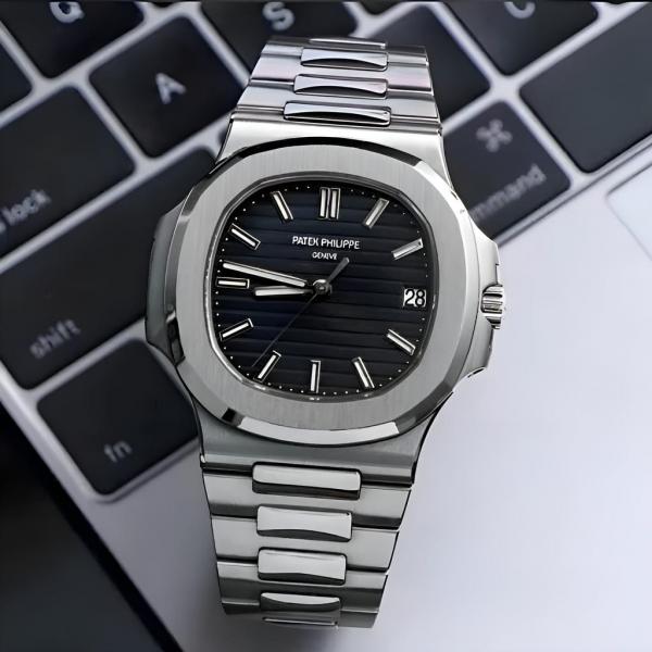 Pa.tek_philippe Nautilus Quartz Silver-Black