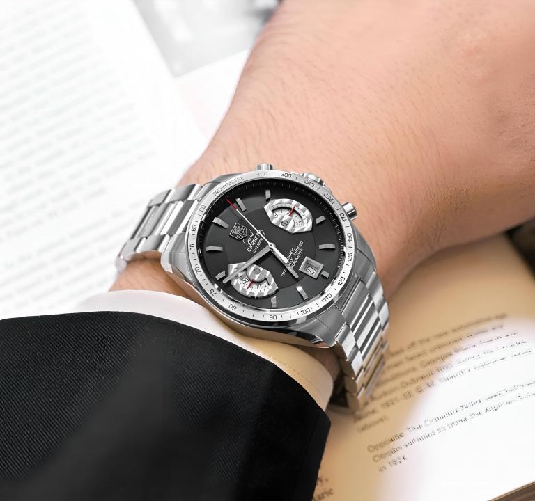 Tag Heue_r carrera caliber 17