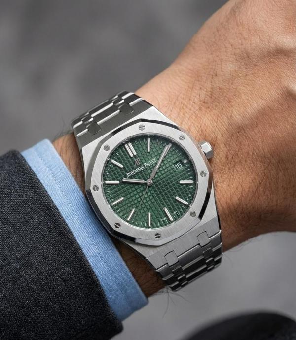 Aude.mars_piguet royal Oak Quartz