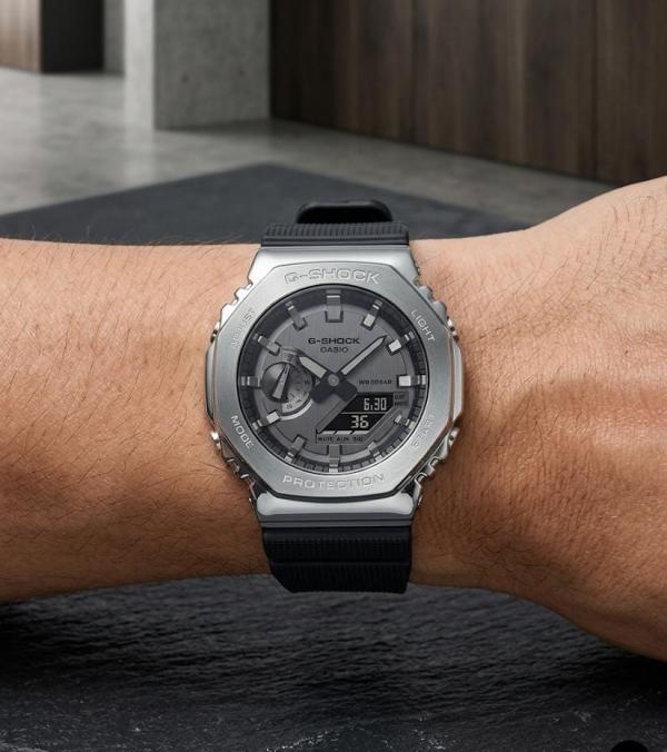 Ca.sio g shock gm2100