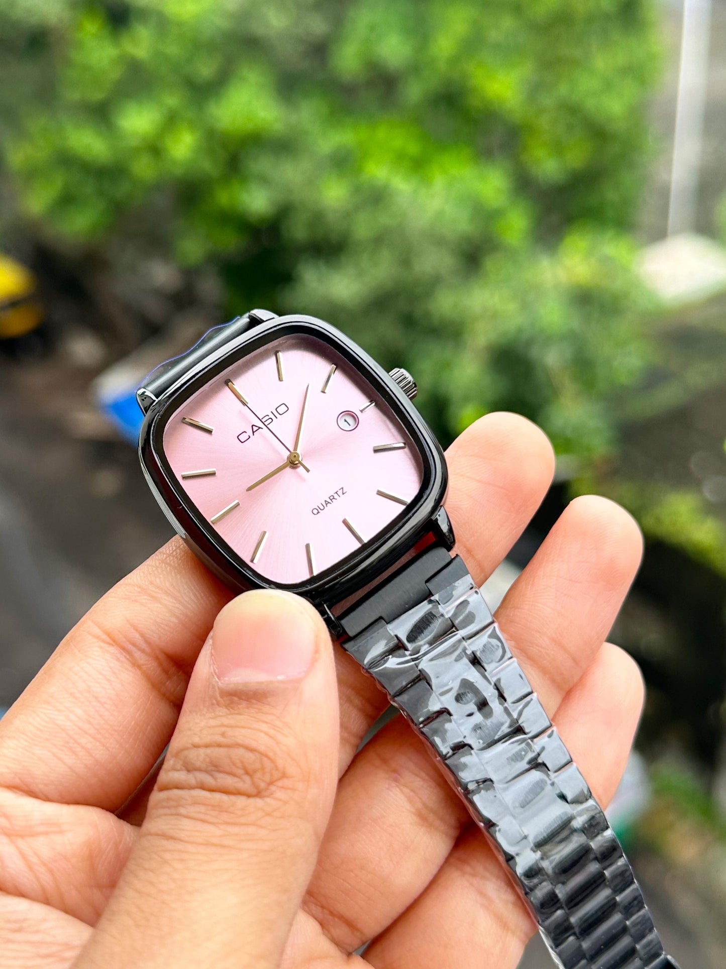 LATEST OVAL CASIO VINTAGE CLASSIC BLACK, UNISEX MODEL