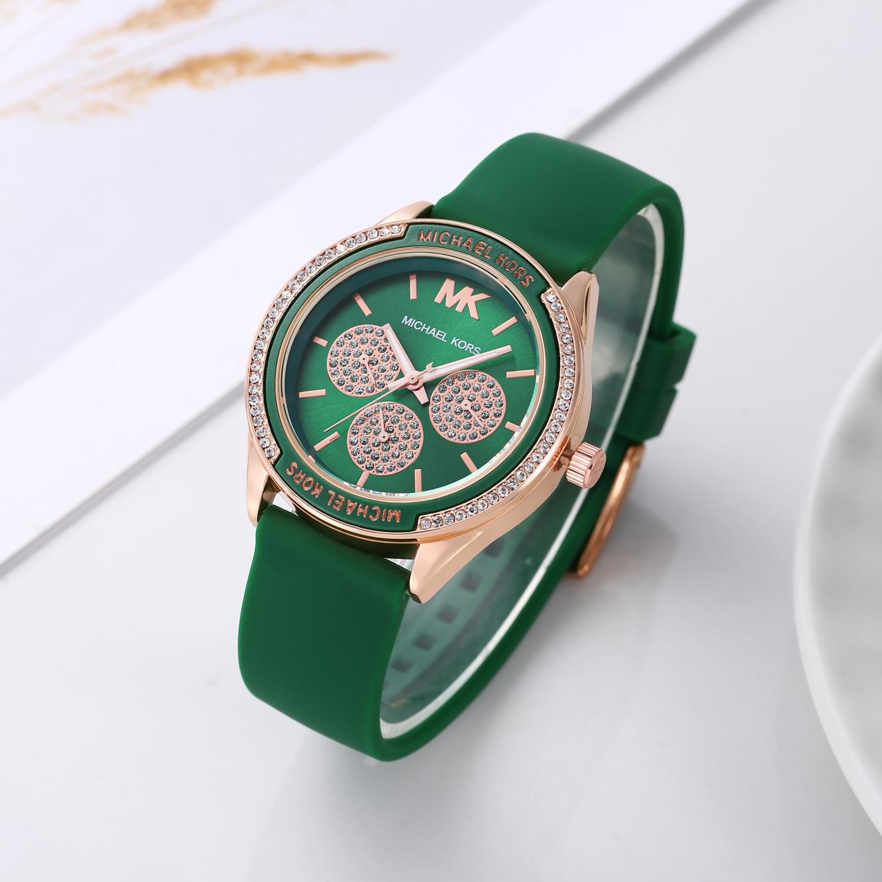 Mic.hael Kors Maro for her