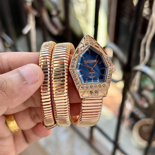Bvl.gari Cavalli Snake for her