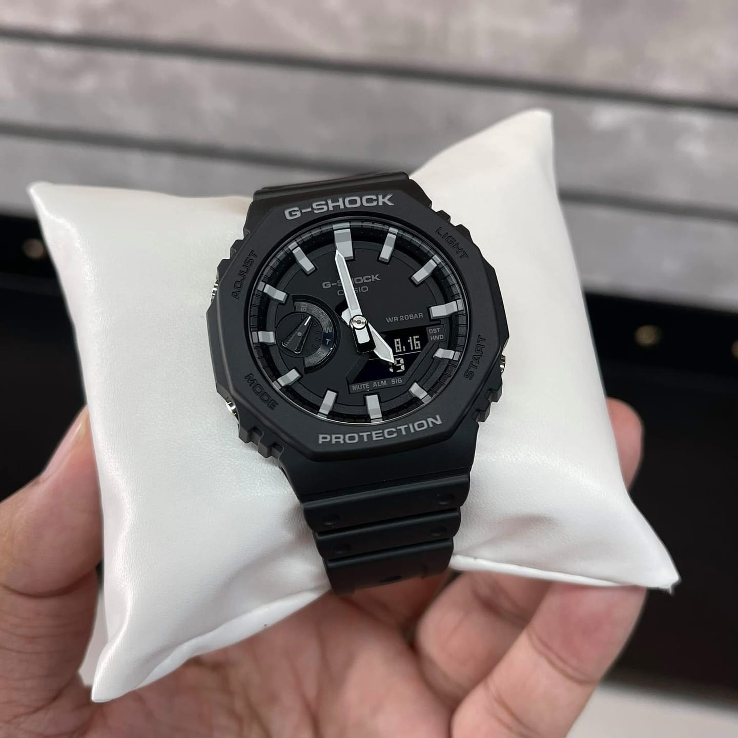 NewCasio g shock ga2100