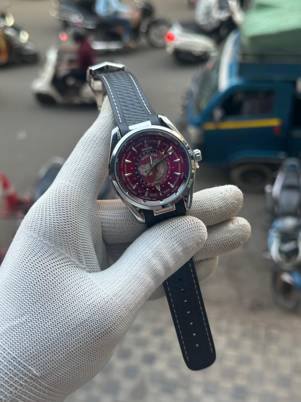 Om.ega Seamaster