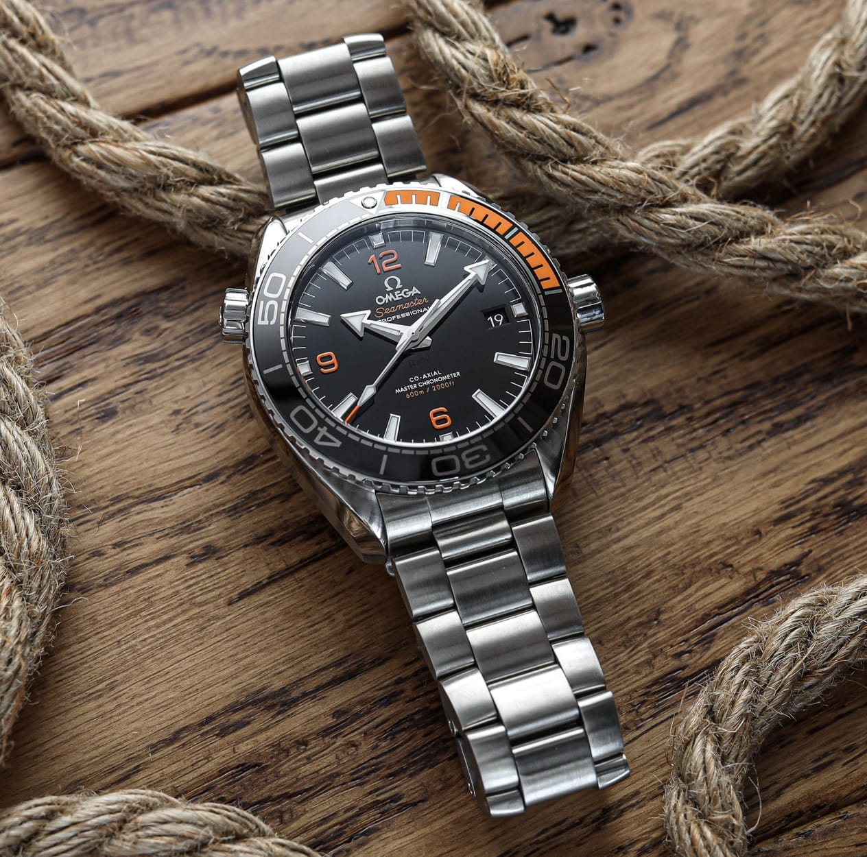 Om.ega Seamaster Planet Ocean 600M Automatic