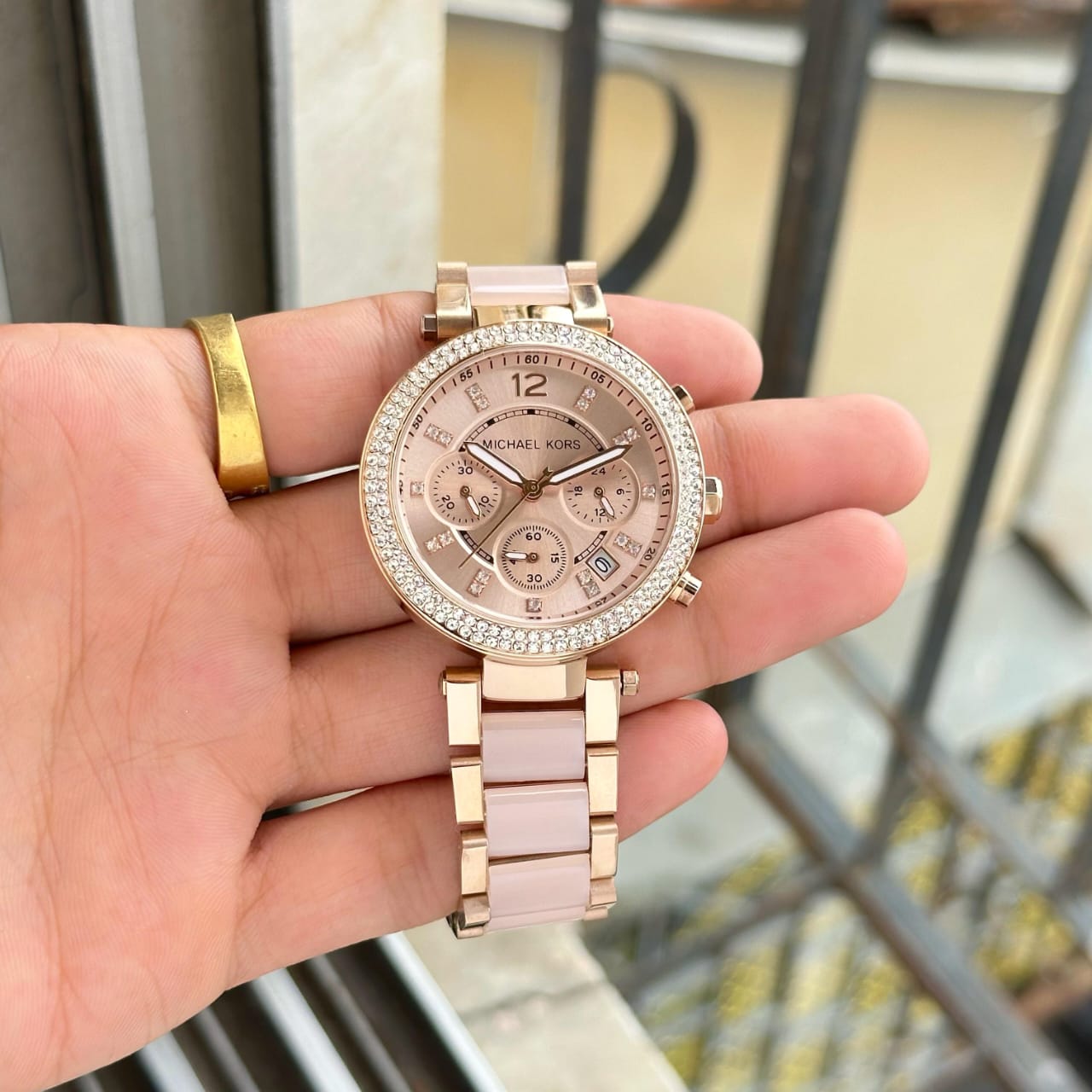 Mic.hael Kors Parker Semi-Japan for her