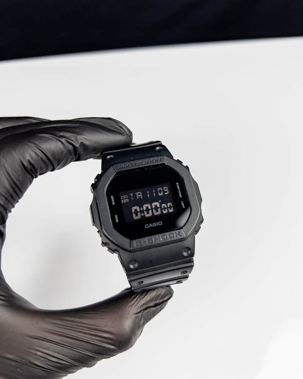 Ca.sio G-Shock Dw5600BB