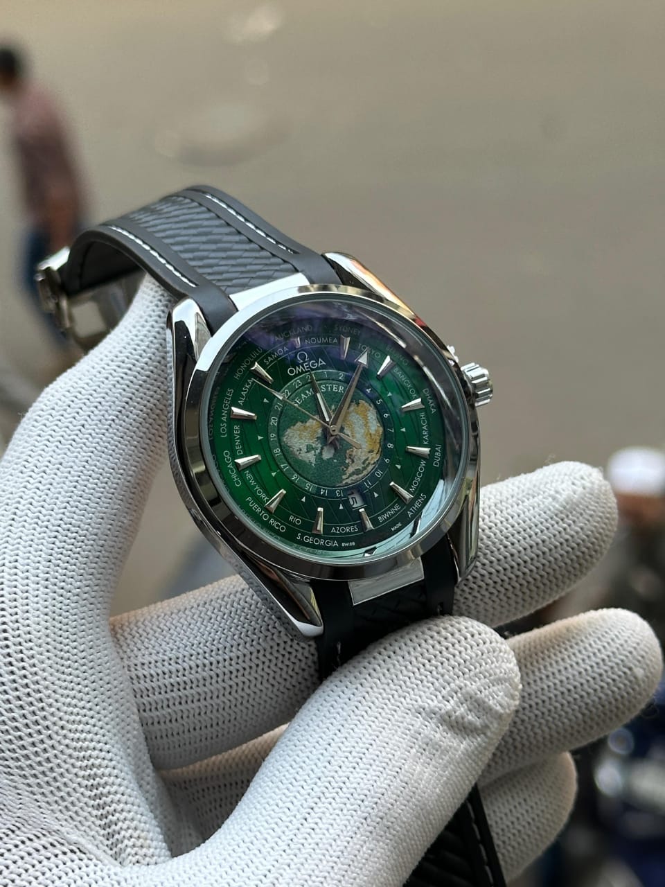 Om.ega Seamaster
