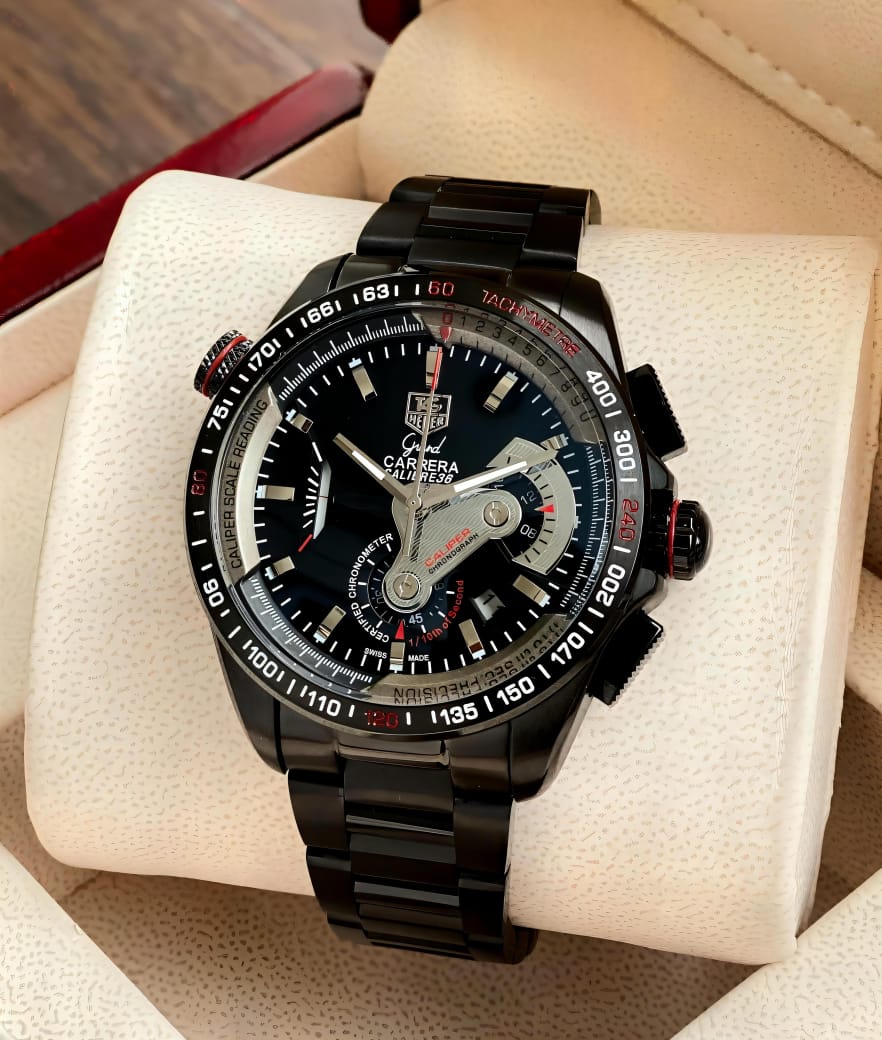NewTag Heuer Carrera
Caliber 17